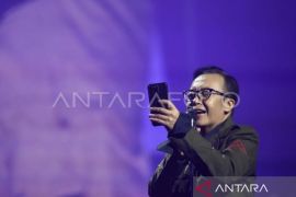 Cerita Ari Lasso yang jadi penumpang Garuda pecah ban rute Jakarta-Makassar