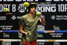 Juara WBC Fundora akan melawan Hadribeaj untuk pertahanan gelar