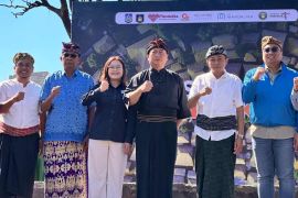 Sumbawa Timur Mining dukung pemulihan Dusun Adat Sade Lombok