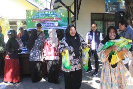 Bulog dan Pemkab Situbondo stabilisasi harga bahan pokok lewat GPM