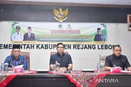 Plt Bupati Rejang Lebong minta ASN salurkan ZIS melalui Baznas