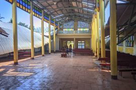 Ministry repairs quake-damaged houses of worship in Flores