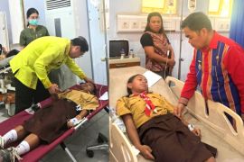Bupati fokus penanganan kesehatan siswa keracunan makanan di Toraja