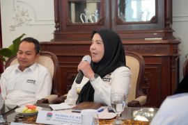 Walikota Bandarlampung Eva Dwiana hadiri rapat dewan pengurus APEKSI di Solo