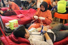 Indodana Finance dan KSDD gelar aksi donor darah