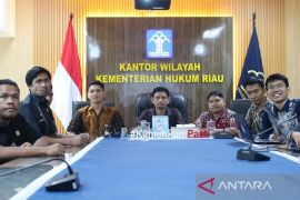 Kanwil Kemenkum Riau ikuti Forum Pengaduan Pelayanan Publik "PASTI ADA SOLUSI" episode 15 bersama Menteri Hukum RI