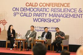 Andi Widjajanto paparkan dinamika demokrasi Indonesia di Forum CALD 2026