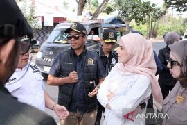 DPRD Kalsel sambut baik pemasangan 25 titik PJU di TransKal Batola