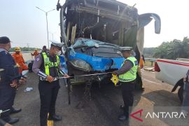 Polisi imbau pengendara waspada saat lintasi Tol Palindra akibat kabut