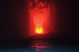 Kemenhub minta kapal jaga jarak radius 3 km dari Anak Krakatau