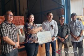 Pemprov Kaltim kembali salurkan 52,4 ton beras untuk masyarakat Mahulu