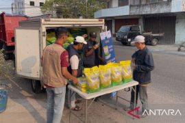 Bulog Belitung jual beras SPHP untuk kendalikan harga beras
