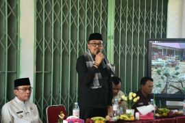 Komisi X DPR tinjau sekolah terdampak bencana di Padang Sumbar