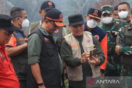 Pemprov Kalbar dan BNPB lakukan operasi darat tangani Karhutla