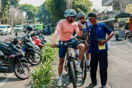 Jenal Mutaqin minta pedagang tak jualan di dalam Alun-Alun Bogor