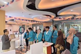 Prodi Manajemen UMS perluas wawasan global mahasiswa melalui company visit ke FARMASi Corp Malaysia