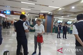 Krakatau volcanic activity disrupts Jakarta-Makassar flights
