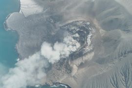 BPBD Jabar meminta warga waspada & pakai masker dampak abu vulkanik Anak Krakatau