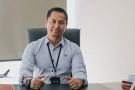 Garuda alihkan pendaratan jamaah umrah di Aceh akibat erupsi Gunung Krakatau