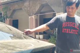 Abu vulkanik Anak Krakatau menyebar sampai Kota Cimahi