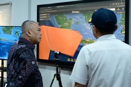 Menhub: Penutupan sementara 8 bandara diperpanjang pingga 24.00 WIB akibat abu vulkanik Gunung Anak Krakatau