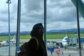 Bandara Samarinda batalkan rute Jakarta dampak erupsi Anak Krakatau
