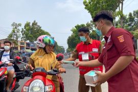 PMI Agam bagikan 10 ribu masker ke warga-pelajar cegah ISPA