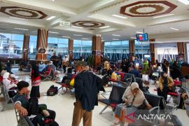 AP: Penerbangan rute Jakarta Bandara SIM masih terdampak erupsi GAK