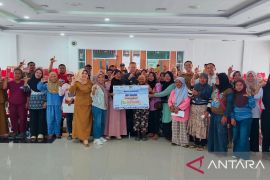 Pemkab Sigi salurkan bantuan UEP Rp40 juta untuk warga miskin