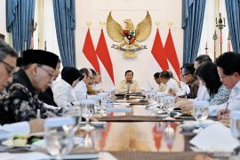 Prabowo perintahkan bantuan beras dilanjutkan hingga Desember 2026