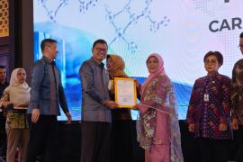 Wakili Sumbar, Bukittinggi raih Penghargaan Nasional CDOB
