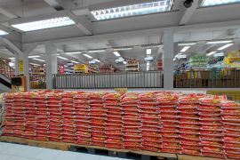 Bulog Jabar memperkuat stok beras premium 5 kg mengatasi kelangkaan di ritel