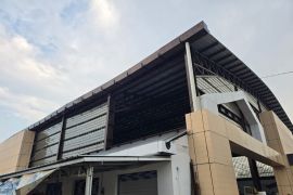 Tirai pelindung Pasar Kapar Tabalong ambruk pasca hujan lebat