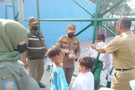 Pulau Kelapa distribusikan masker antisipasi dampak abu vulkanik