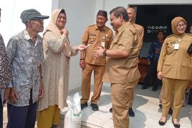 Pemkot Pangkalpinang salurkan 594 ton beras untuk 19.808 KPM