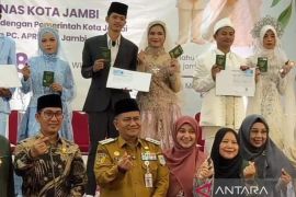 Baznas Jambi manfaatkan dana ZIS untuk nikahkan 14 pasangan mustahik