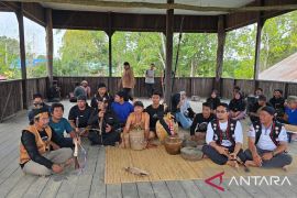 Masyarakat Adat Dayak Basap jatuhkan sanksi adat terhadap pelaku penebangan liar