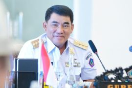 Gubernur Sulut harap pamkab-pemkot jaga pasokan cabai