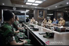 Pemkot Samarinda sinergi dengan TNI ubah paradigma penanganan karhutla