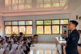 Pelajar Kotamobagu kenal hukum melalui "Rutan Go To School"
