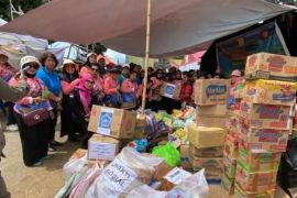 GOW Kota Jayapura beri bantuan bahan pokok bagi korban kebakaran Mandala