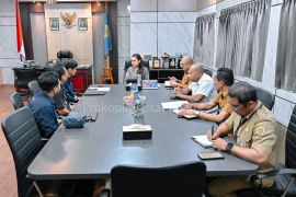 Pemkot Kupang menggandeng Telkomsel tingkatkan akses internet 67 sekolah