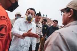 KLH pastikan pemantauan kualitas udara di lokasi kebakaran TPA Galuga
