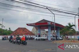 Pertamina tambah suplai BBM ke Jember hingga 146,6 persen urai antrean