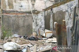 Kriminal kemarin, kekasih buang bayi hingga peredaran rokok ilegal