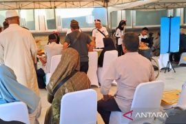 Dekatkan layanan kepada masyarakat, Kanwil Imigrasi Babel monitor paspor ceria di Sungailiat