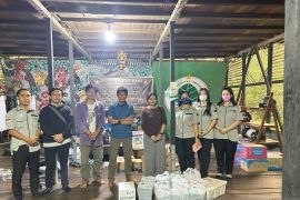Posko Solidaritas Rakyat Borneo salurkan ribuan bantuan atasi karhutla
