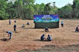 Lanud Iswahjudi tanam bibit pohon dukung Penanaman Satu Juta Pohon