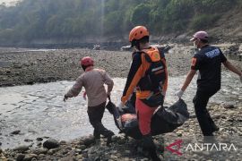 Tenggelam saat wudhu di Sungai Citarum Cianjur, Jasad remaja 18 tahun ditemukan