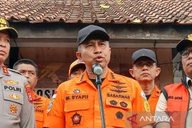 Basarnas kerahkan 11 kapal cari jurnalis hilang di Anak Krakatau